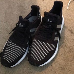Adidas swift run shoes